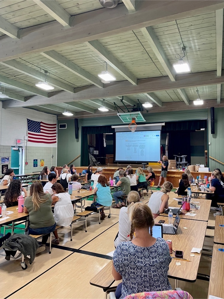 22-23 Broadmoor Elementary Staff gearing up for a new school year!
