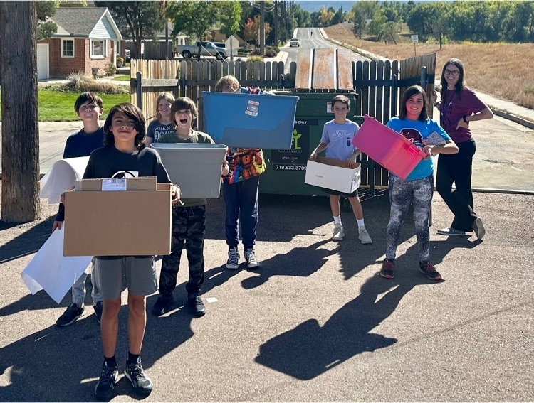 Ms. Laura Maxedon’s 6th grade students lead school-wide recycling efforts at Skyway Elementary.  Strong work, Comets!
