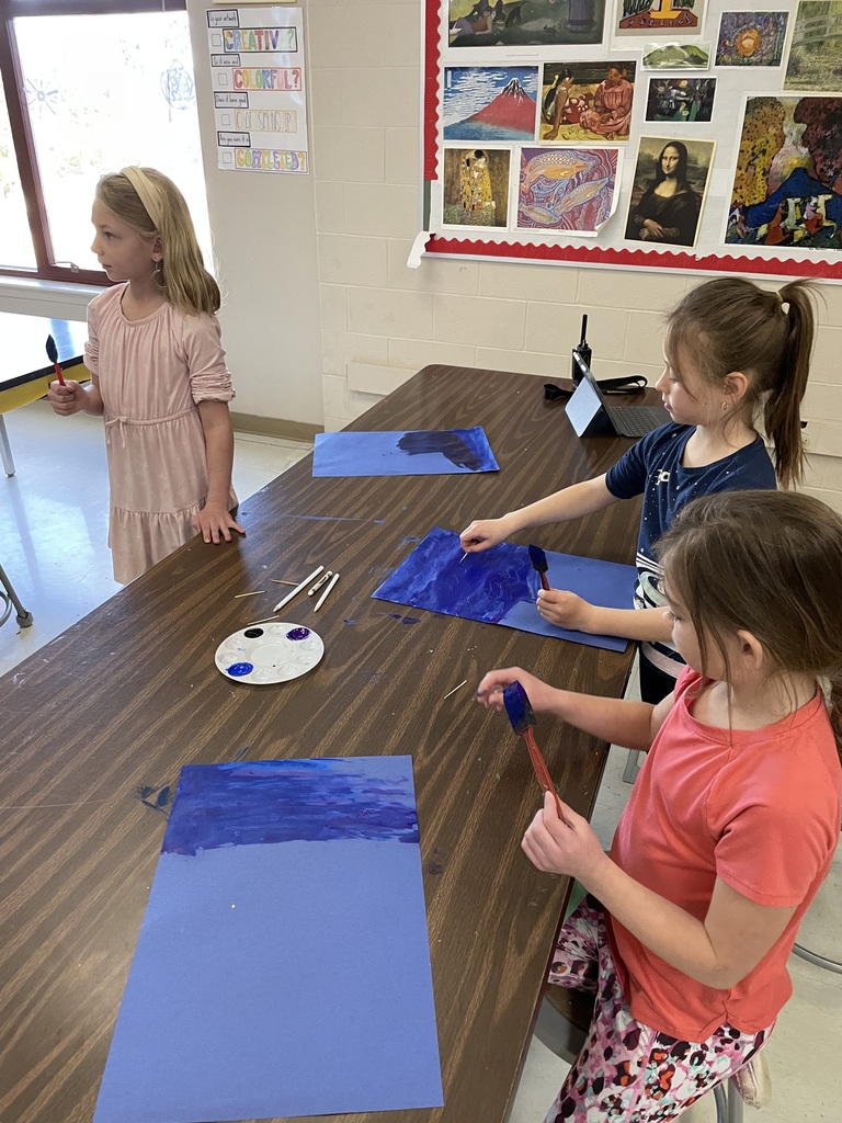 Our GCE 2nd graders are starting their Starry Night projects in Art! 