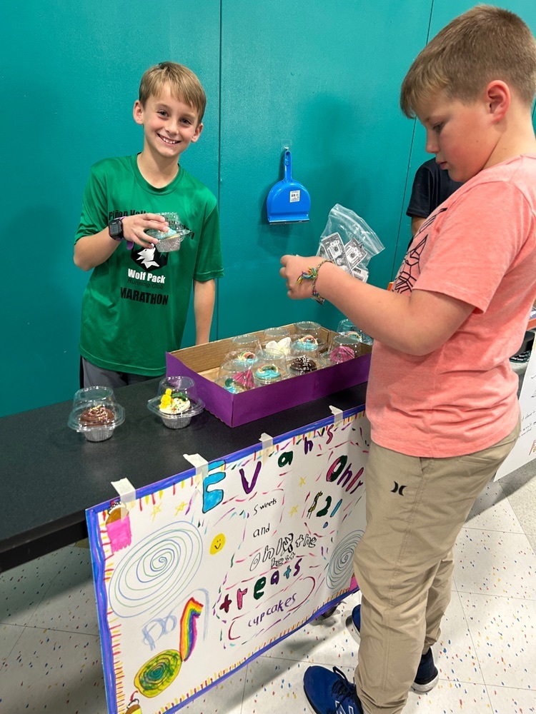 Our 4th Grade Market Day was hugely successful today! Our marketer's ideas for products were brilliant! Almost everything sold out while profit margins were maximized and a fun market experience was had by all!